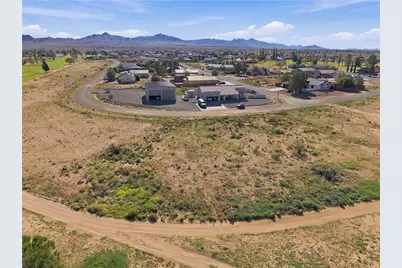 7935 E Pebble Drive, Kingman, AZ 86401 - Photo 6