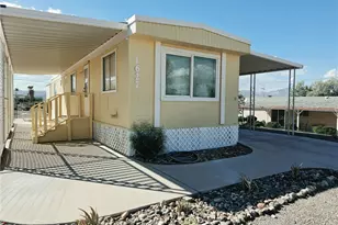 1627 Colina Dr, Bullhead City, AZ 86442 - Photo 4