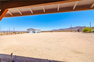 3465 W McConnico Rd Rd, Golden Valley, AZ 86413 - Photo 46
