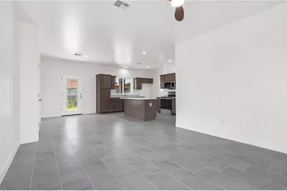 2391 E Thompson Avenue, Kingman, AZ 86409 - Photo 8