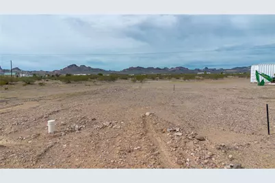 852 S Emery Park Road, Golden Valley, AZ 86413 - Photo 24