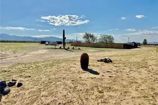 5610 W Unkar Dr, Golden Valley, AZ 86413 - Photo 1