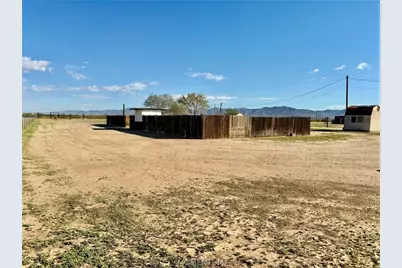 5610 W Unkar Drive, Golden Valley, AZ 86413 - Photo 8