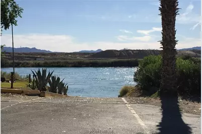 8022 S Green Valley Road, Mohave Valley, AZ 86440 - Photo 32