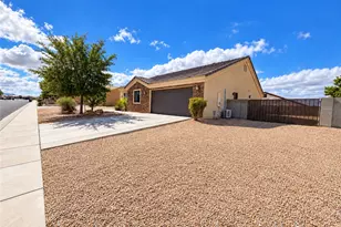 3427 Charleston St, Kingman, AZ 86401 - Photo 1