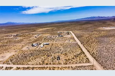 308-29-180N W Ida Drive, Golden Valley, AZ 86413 - Photo 14