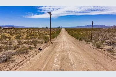 308-29-180N W Ida Drive, Golden Valley, AZ 86413 - Photo 4