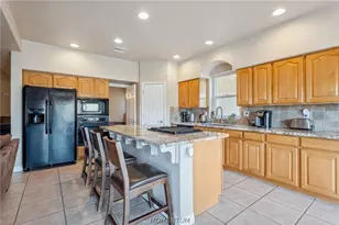 1825 E Shore Villas Dr, Bullhead City, AZ 86442 - Photo 12