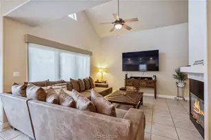 1825 E Shore Villas Dr, Bullhead City, AZ 86442 - Photo 6