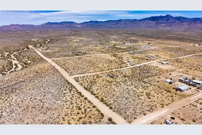 308-29-180S W Joseph, Golden Valley, AZ 86413 - Photo 12