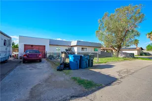 882 La Jolla Dr, Bullhead City, AZ 86442 - Photo 4