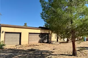 18756 Rose Dr, Dolan Springs, AZ 86441 - Photo 2