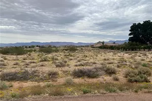 7633 E Chuckawalla Dr, Kingman, AZ 86401 - Photo 1