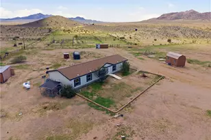 8728 E Country Rd, Kingman, AZ 86401 - Photo 1