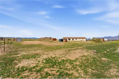 8728 E Country Road, Kingman, AZ 86401 - Photo 6