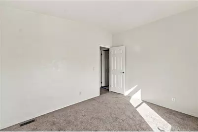 3446 W Malibu Road, Golden Valley, AZ 86413 - Photo 6