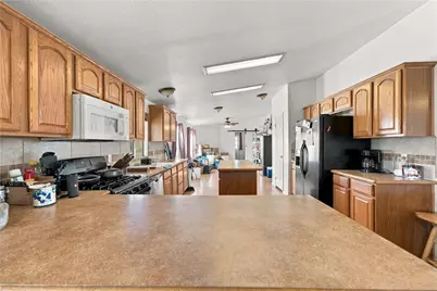 3446 W Malibu Road, Golden Valley, AZ 86413 - Photo 18