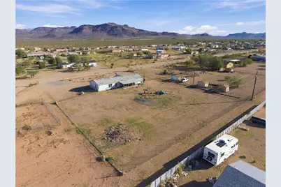 3446 W Malibu Road, Golden Valley, AZ 86413 - Photo 42