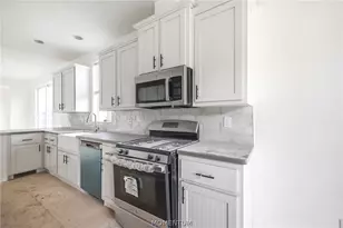 10200 S Empire Dr, Mohave Valley, AZ 86440 - Photo 24