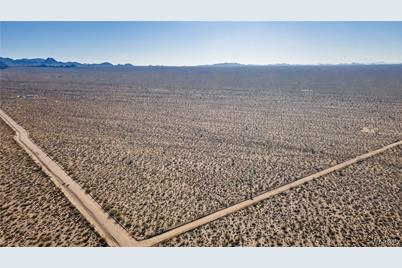 2775 Brittlebush Drive, Yucca, AZ 86438 - Photo 2