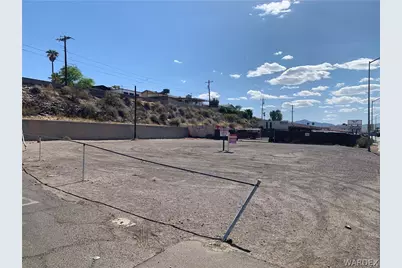 1900 Highway 95, Bullhead City, AZ 86442 - Photo 2
