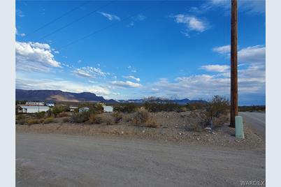 736 W Overton Drive, Meadview, AZ 86444 - Photo 1