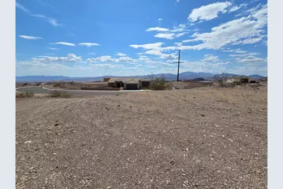3190 Canyon De Chelly, Bullhead City, AZ 86429 - Photo 2