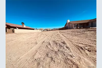 2908 Country Club Drive, Bullhead City, AZ 86442 - Photo 2
