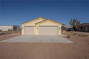 7909 E Mesa Vista Dr, Kingman, AZ 86401 - Photo 1