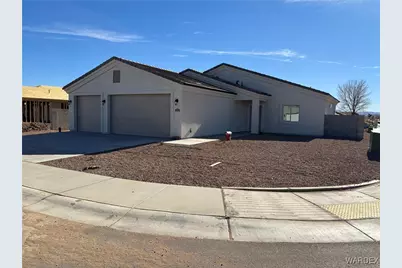 3264 E Farm Crest Avenue, Kingman, AZ 86409 - Photo 1
