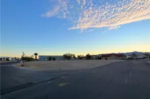 1555 Paige Dr, Bullhead City, AZ 86442 - Photo 1