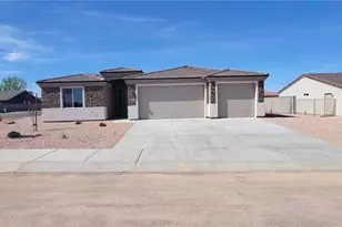 3381 E Double O Dr, Kingman, AZ 86409 - Photo 1