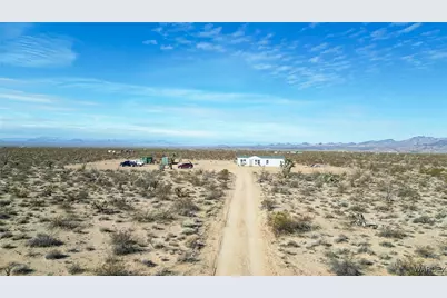 15333 S Doc Holliday Road, Yucca, AZ 86438 - Photo 1