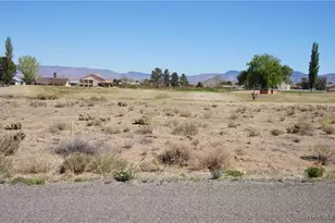 7895 E Pebble Dr, Kingman, AZ 86401 - Photo 1