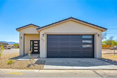 1930 Hualapai Drive, Bullhead City, AZ 86442 - Photo 1