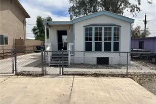 592 Havasu Ln, Bullhead City, AZ 86442 - Photo 1