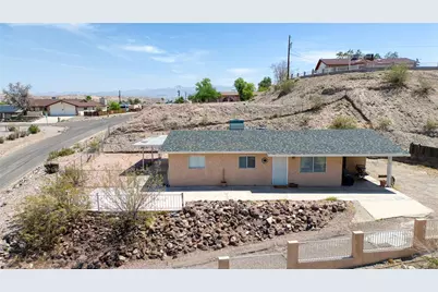 1472 Summit Drive, Bullhead City, AZ 86442 - Photo 1