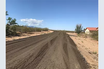 9253 N Rio Verde Cir, Kingman, AZ 86401 - Photo 1