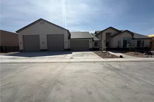 1314 E Barbary Dr, Fort Mohave, AZ 86426 - Photo 1