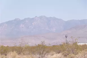 2565 S Pine Rd, Golden Valley, AZ 86413 - Photo 1