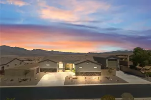 3259 Esmerelda Dr, Bullhead City, AZ 86429 - Photo 1