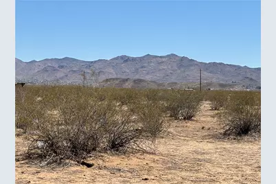 306-34-010D S Adobe Rd, Golden Valley, AZ 86413 - Photo 1