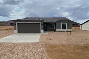 7454 E Sawmill Dr, Kingman, AZ 86401 - Photo 1