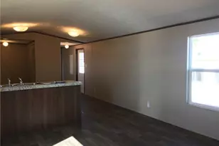 2149 Hermosa Dr, Bullhead City, AZ 86442 - Photo 4