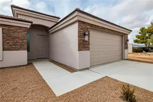 10107 N Larkspur Dr, Kingman, AZ 86401 - Photo 1