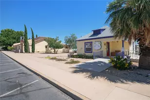 310 E Oak St, Kingman, AZ 86401 - Photo 1