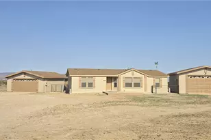 1566 S Escuela Rd, Golden Valley, AZ 86413 - Photo 1