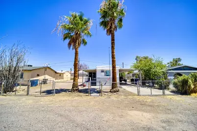 2270 E Riverview Circle, Bullhead City, AZ 86442 - Photo 1
