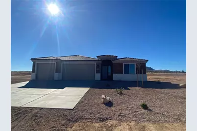 8942 E Arches Drive, Kingman, AZ 86401 - Photo 1
