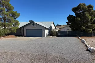 1064 Selma Dr, Kingman, AZ 86409 - Photo 1